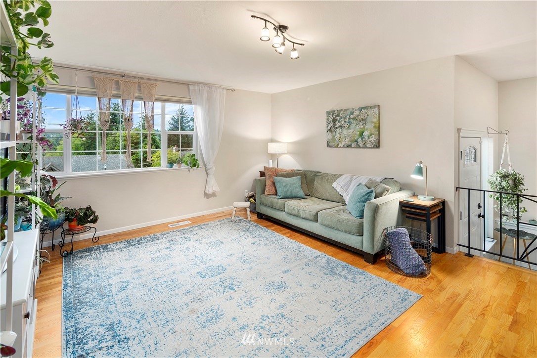 23903 7th Avenue West Bothell, WA 98021 - Photo 3 of 36
