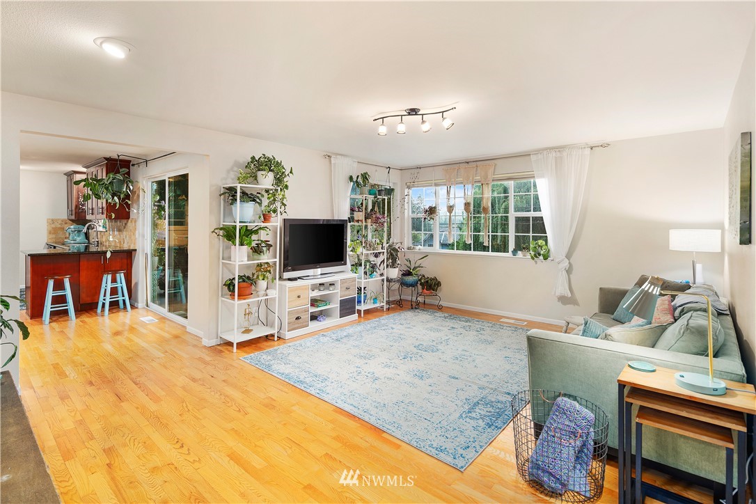 23903 7th Avenue West Bothell, WA 98021 - Photo 5 of 36