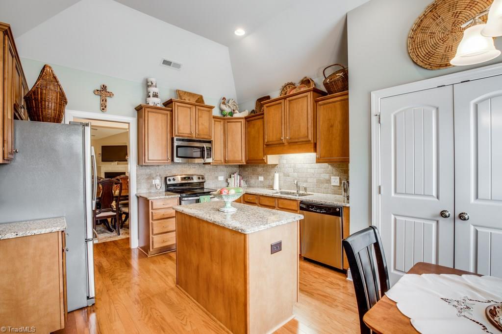 1417 Downington Road Clemmons, NC 27012 - Photo 6 of 30 Gallery Image 6