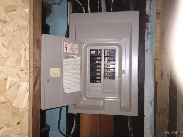 $99,900 | 559 31st Street, Niagara Falls, NY 14301