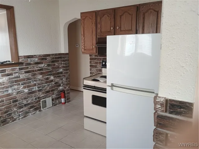 $99,900 | 559 31st Street, Niagara Falls, NY 14301