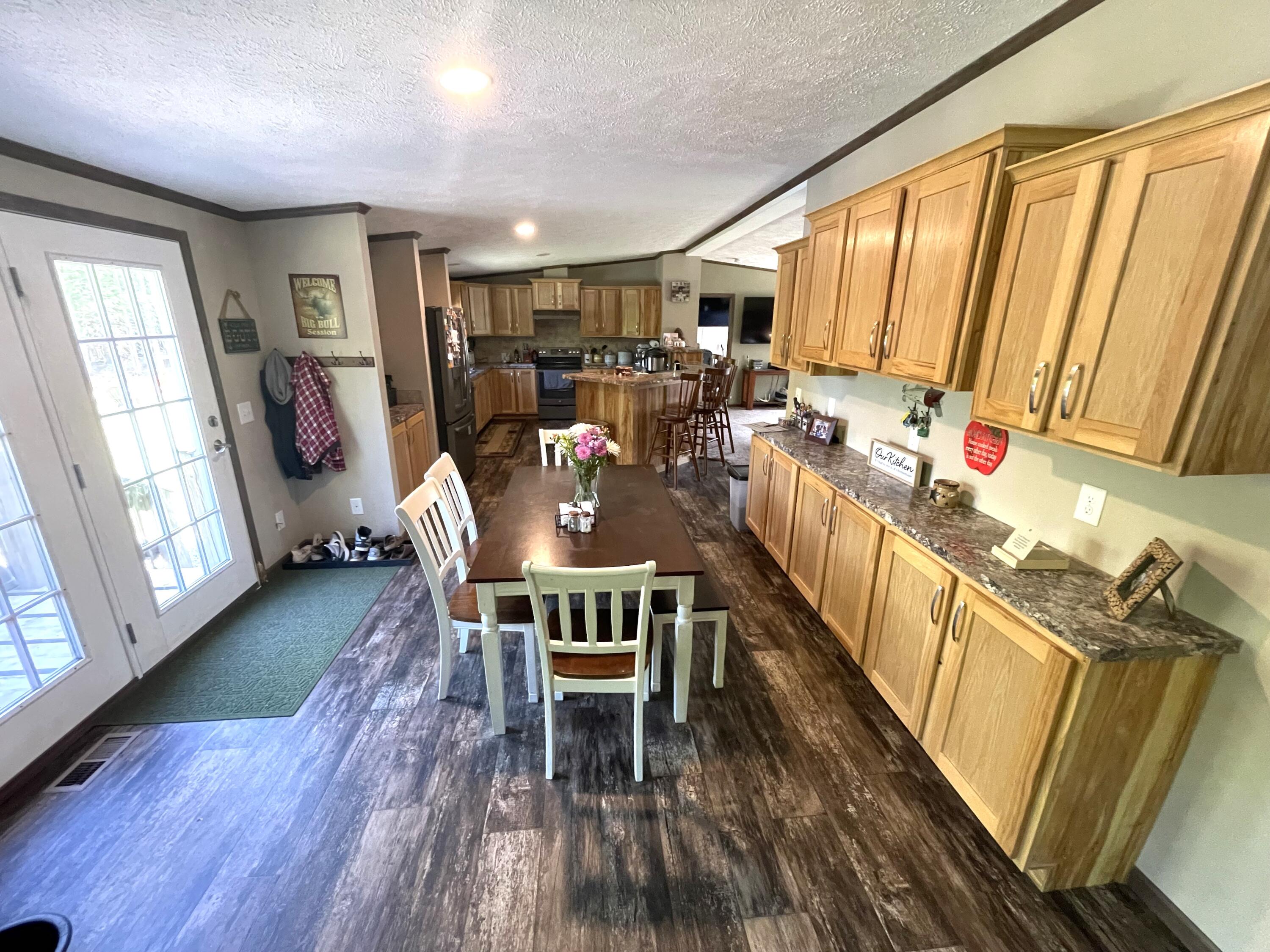 177 Maple Ridge Road South China, ME 04358 - Photo 6 of 33 Dining area