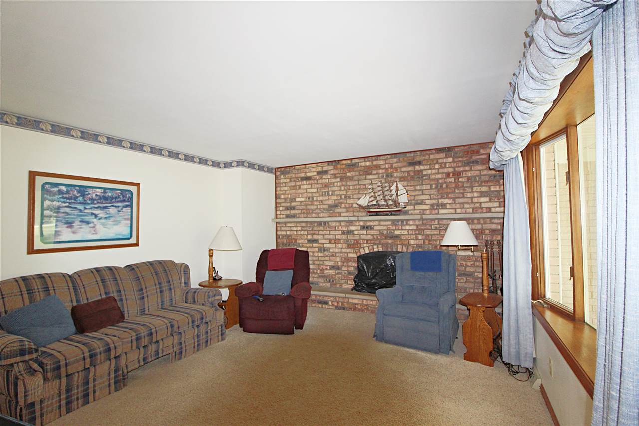 10075 Coldwater Road Flushing, MI 48433 - Photo 3 of 35 50077545-2.JPG