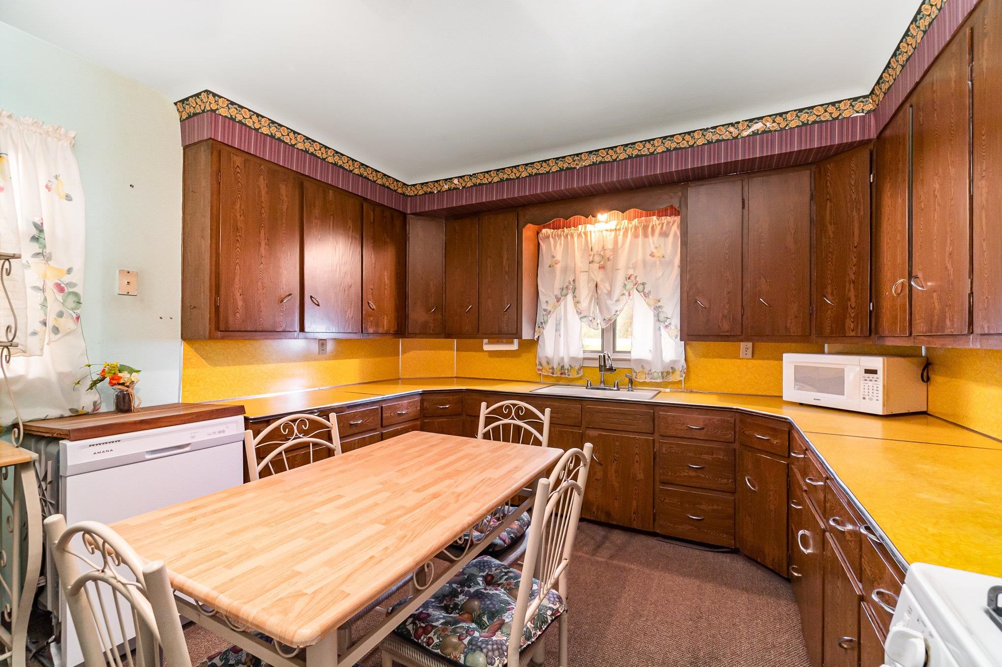 1959 South Huron Road Kawkawlin, MI 48631 - Photo 5 of 25