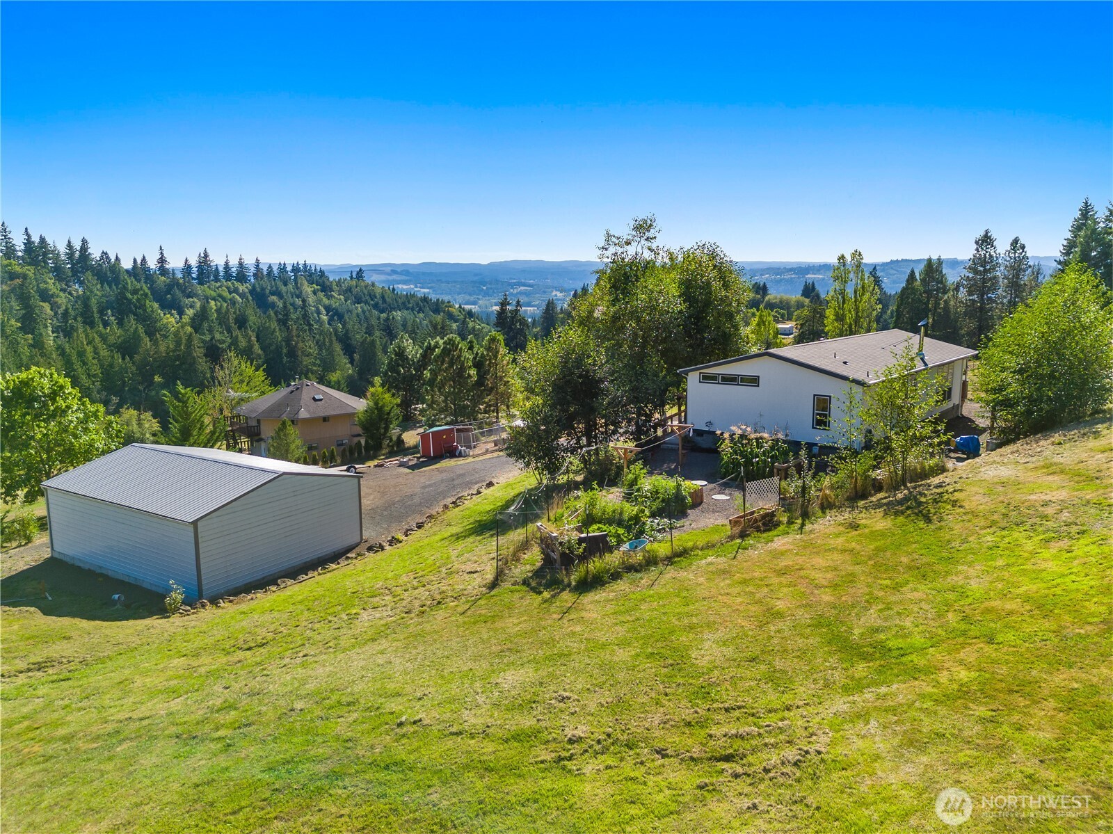 134 Newman Road Kalama, WA 98625 - Photo 5 of 30 Gallery Image 5