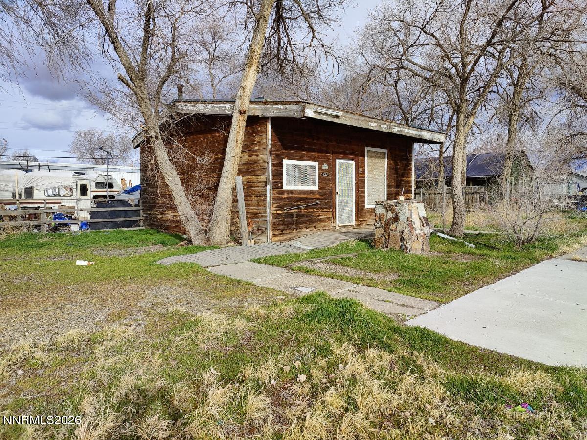 535 North 2nd Street Battle Mountain, NV 89820 - Photo 4 of 5 Front