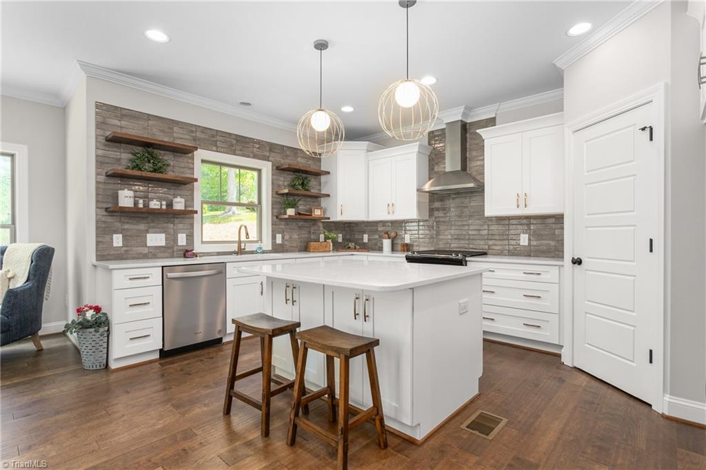 2202 Delaine Point High Point, NC 27265 - Photo 13 of 35 Gallery Image 13