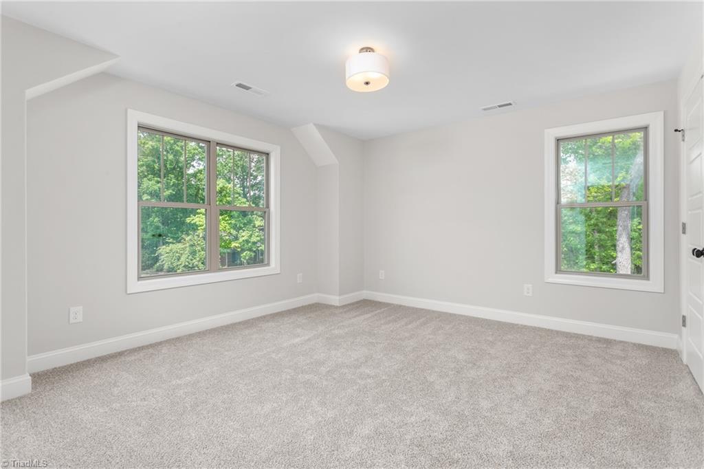 2202 Delaine Point High Point, NC 27265 - Photo 26 of 35 Gallery Image 26