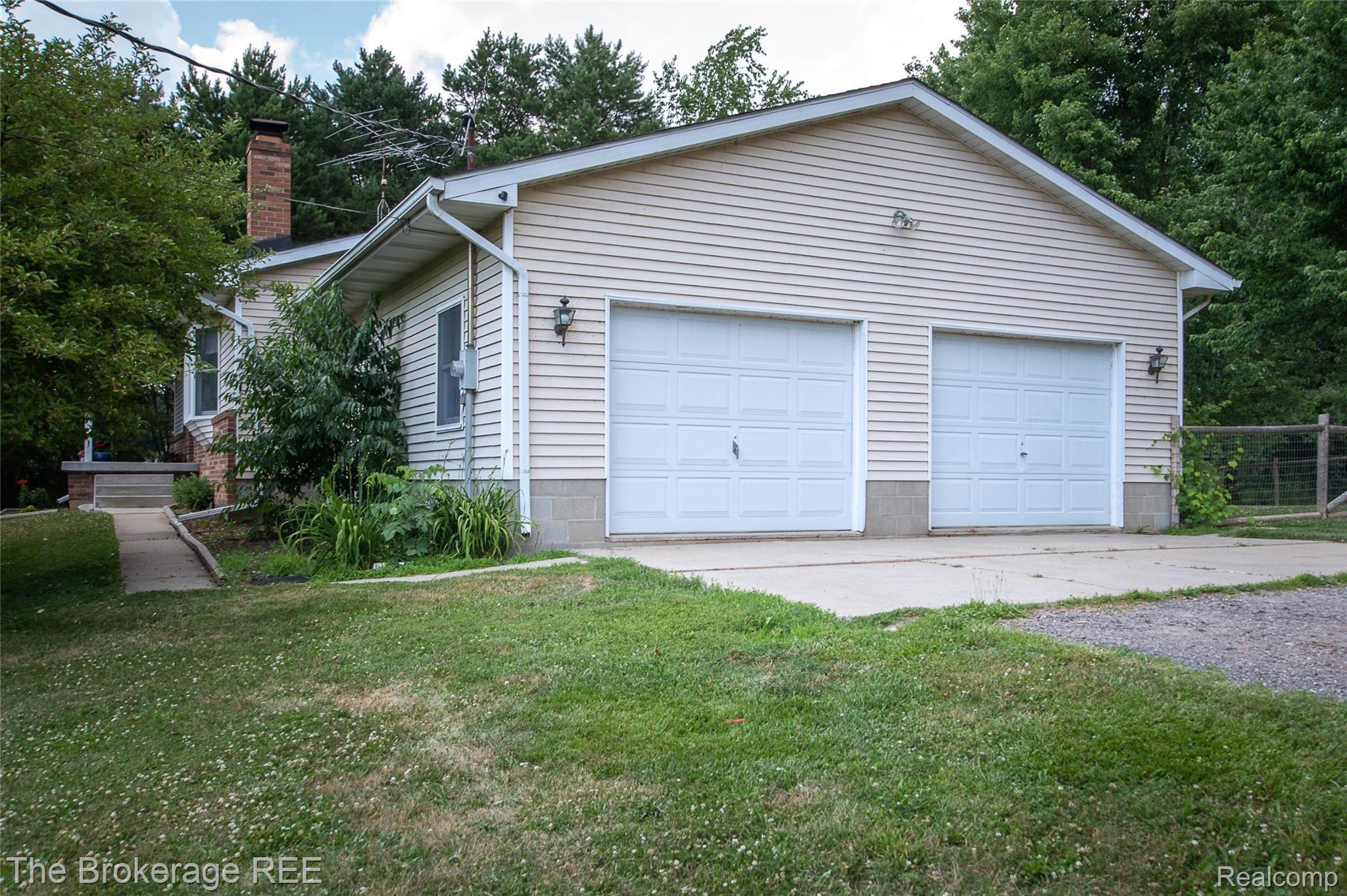 2403 South Washburn Road Davison, MI 48423 - Photo 4 of 43 DSC_3154.jpg