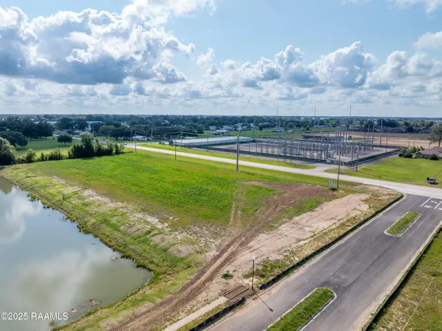 $1,420,000 | Lot 185 Young, Youngsville, LA 70592