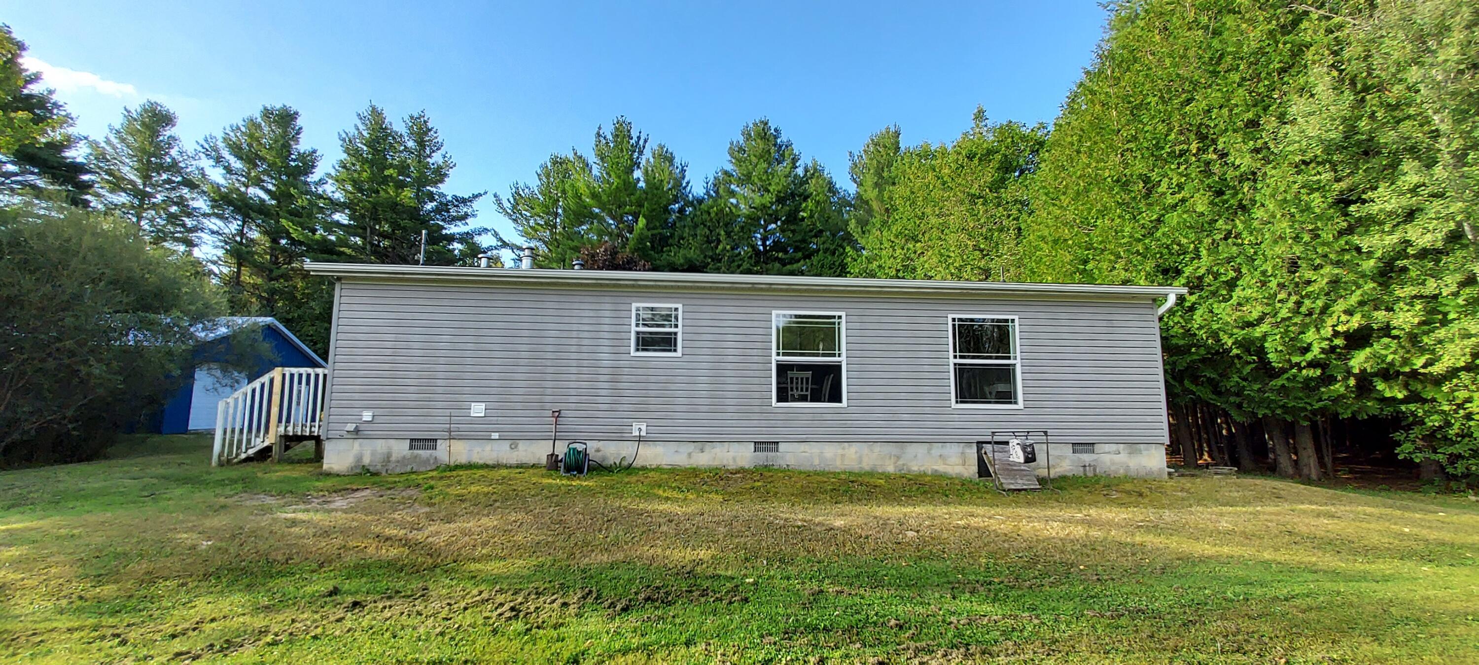 1848 Woiderski Road Cheboygan, MI 49721 - Photo 4 of 32 Gallery Image 4