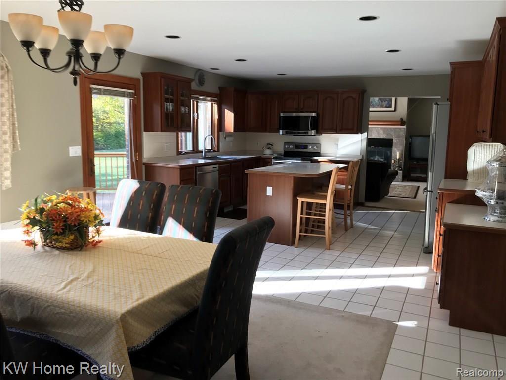 8029 Pine Knob Road Clarkston, MI 48348 - Photo 27 of 56 345D12C6-0BAA-4F95-BC3E-122B569C3786.jpeg