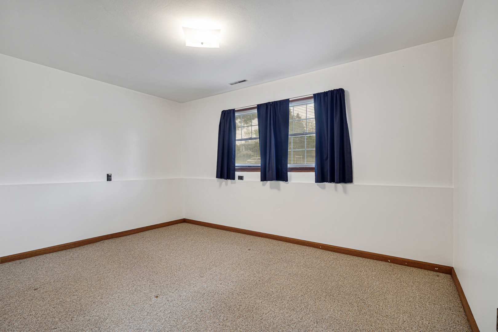 26 Miller Road Lake In The Hills, IL 60156 - Photo 15 of 25 Gallery Image 15