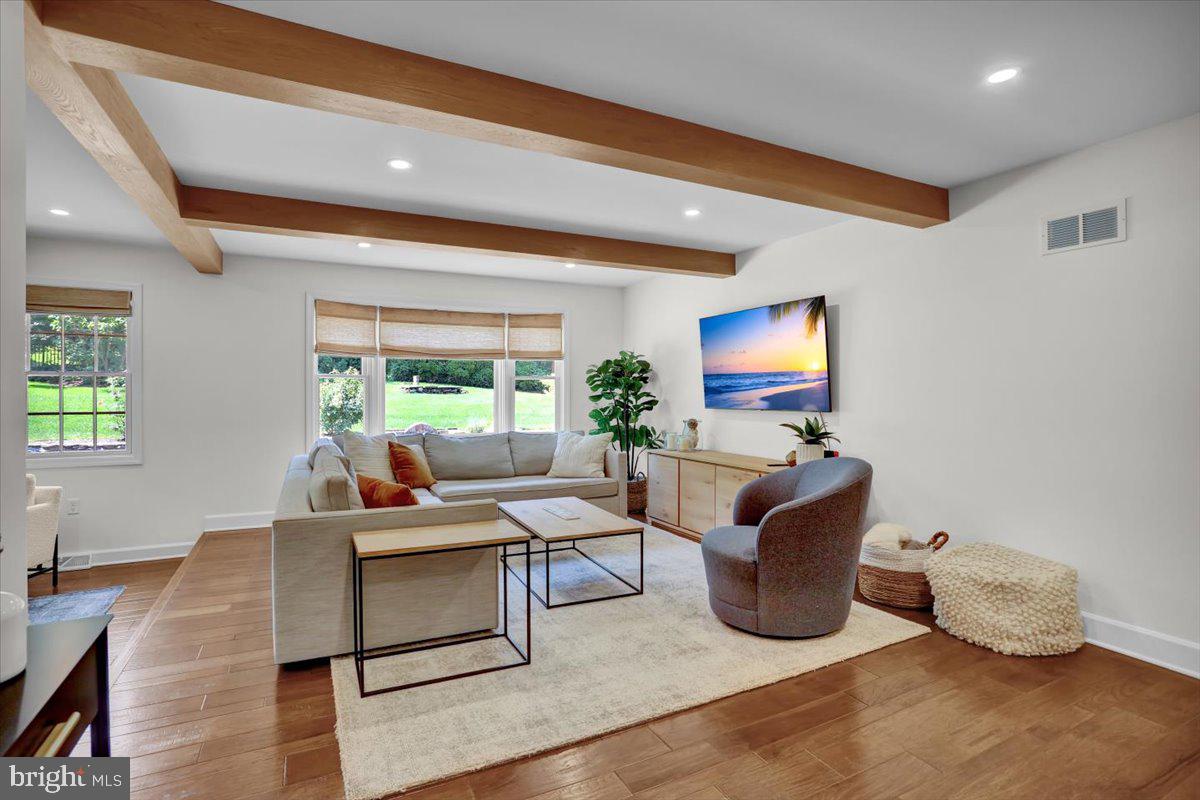 1420 Valley Road Lancaster, PA 17603 - Photo 7 of 55 Gallery Image 7