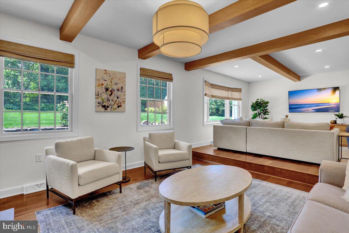 1420 Valley Road Lancaster, PA 17603 - Photo 10 of 55 Gallery Image 10