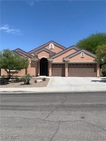 $3,650 | 2042 Poetry Avenue, Henderson, NV 89052
