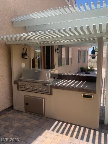 $3,650 | 2042 Poetry Avenue, Henderson, NV 89052