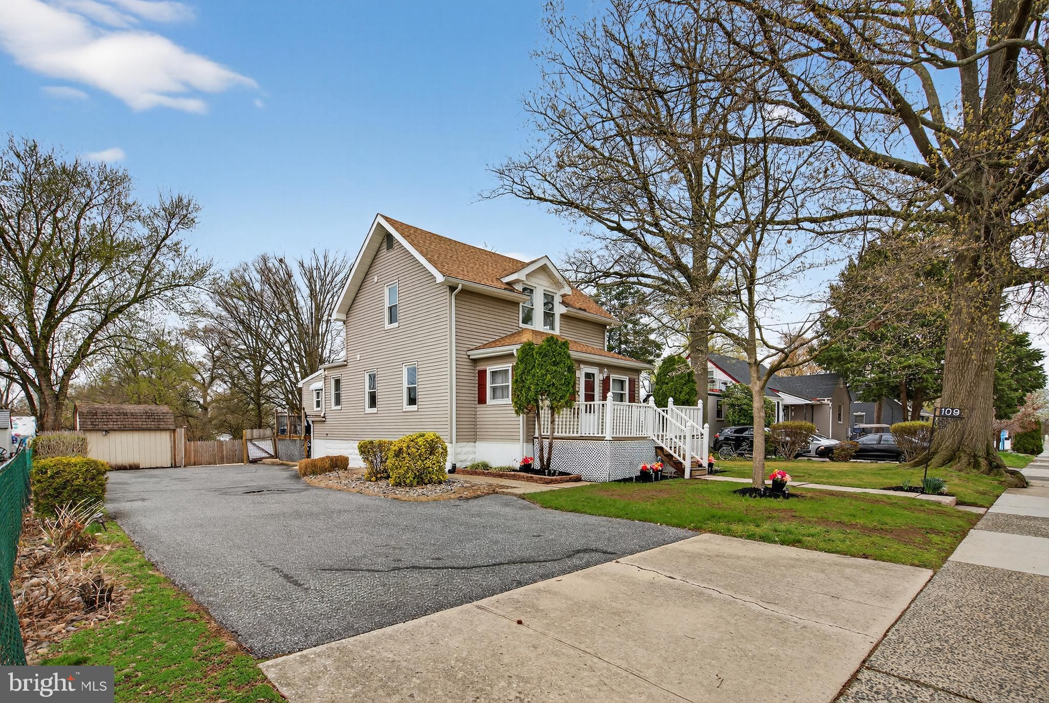 109 East Mill Road Maple Shade, NJ 08052 - Photo 2 of 31