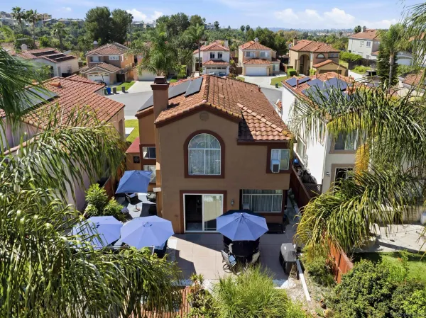 $989,000 | 1528 Via Otano, Oceanside, CA 92056