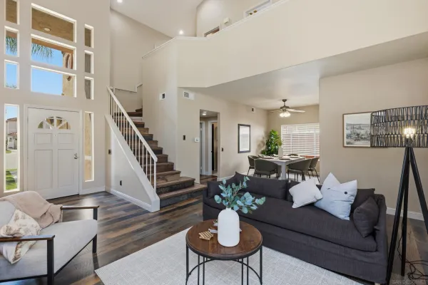 $989,000 | 1528 Via Otano, Oceanside, CA 92056