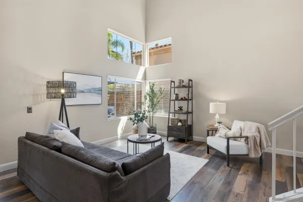 $989,000 | 1528 Via Otano, Oceanside, CA 92056