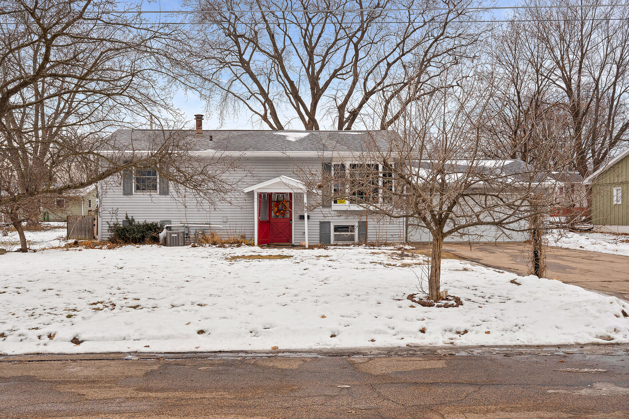 732 North Rusk Avenue Sparta, WI 54656 - Photo 3 of 40 04__DSC7027_mls