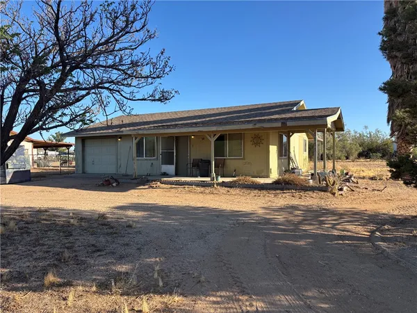 $185,000 | 5553 Abrigo Drive, Golden Valley, AZ 86413