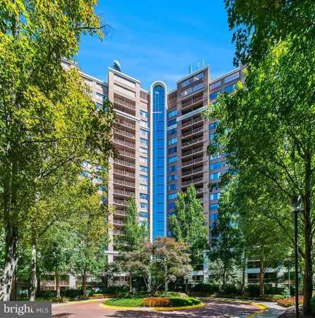 $305,000 | 10101 Grosvenor Place, Unit 2008, Rockville, MD 20852