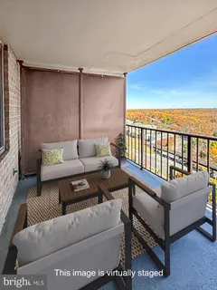 $325,000 | 10101 Grosvenor Place, Unit 2008, Rockville, MD 20852