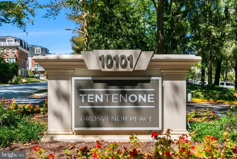 $325,000 | 10101 Grosvenor Place, Unit 2008, Rockville, MD 20852