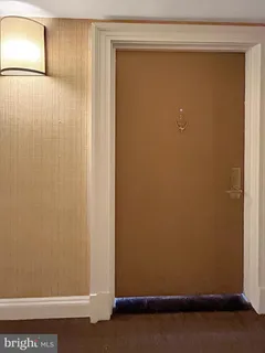 $325,000 | 10101 Grosvenor Place, Unit 2008, Rockville, MD 20852