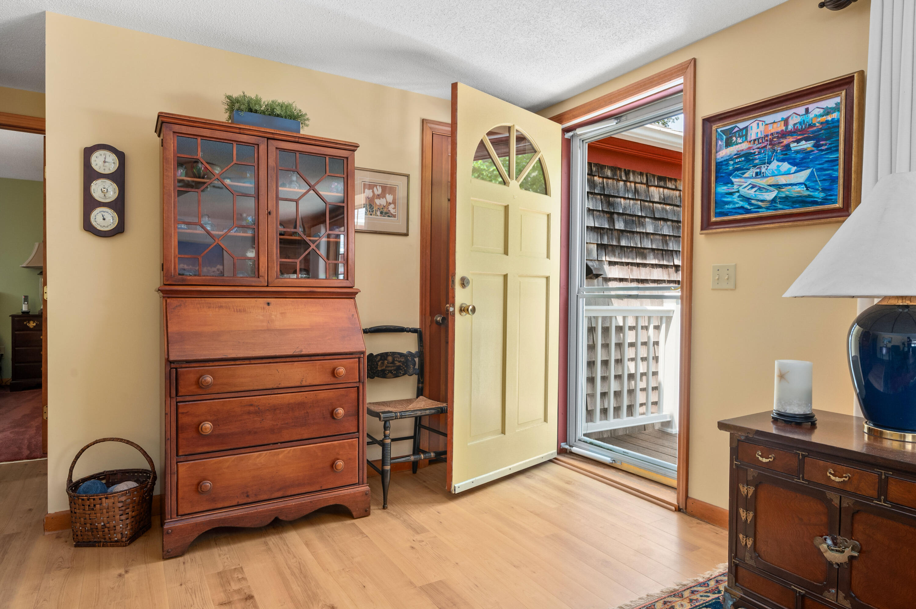 25 Massasoit Trail Eastham, MA 02642 - Photo 4 of 28 a view of a livingroom with furniture and closet