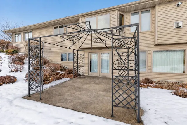 $1,390,000 | 4207 Lost Dauphin Road, Wrightstown, WI 54180