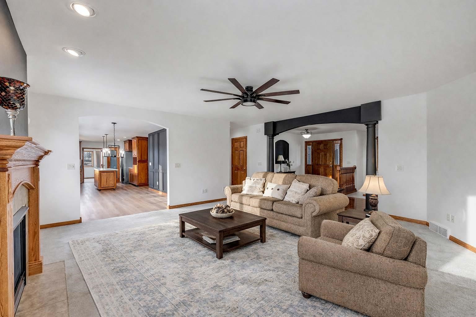 4207 Lost Dauphin Road Wrightstown, WI 54180 - Photo 6 of 43