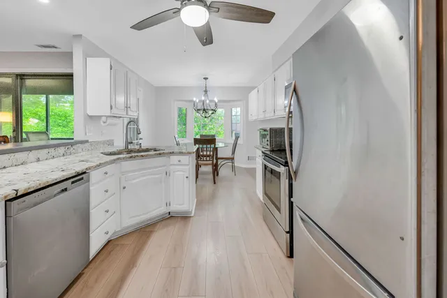 $299,000 | 13253 South Oak Ridge Trail, Unit 2B, Palos Heights, IL 60463