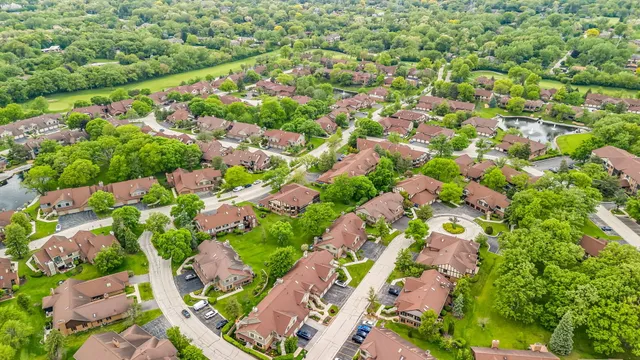 $299,000 | 13253 South Oak Ridge Trail, Unit 2B, Palos Heights, IL 60463