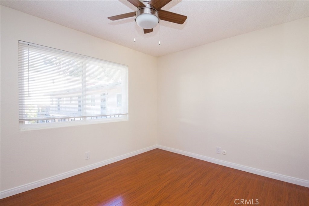 2940 North Verdugo Road, Unit 321 Glendale, CA 91208 - Photo 12 of 38 a view of an empty room with a window