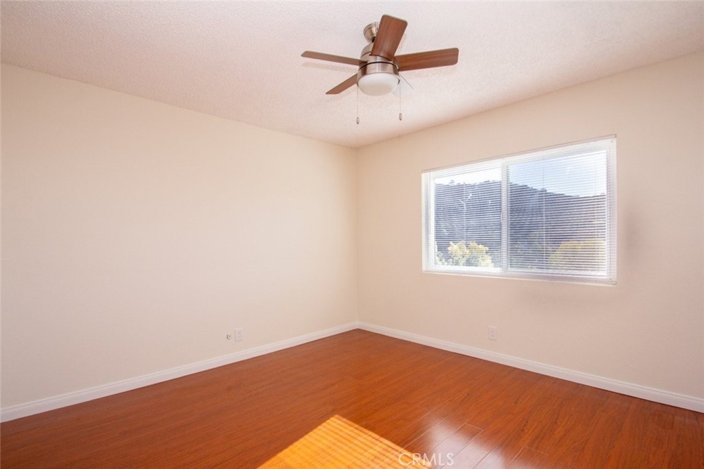 2940 North Verdugo Road, Unit 321 Glendale, CA 91208 - Photo 19 of 38 an empty room