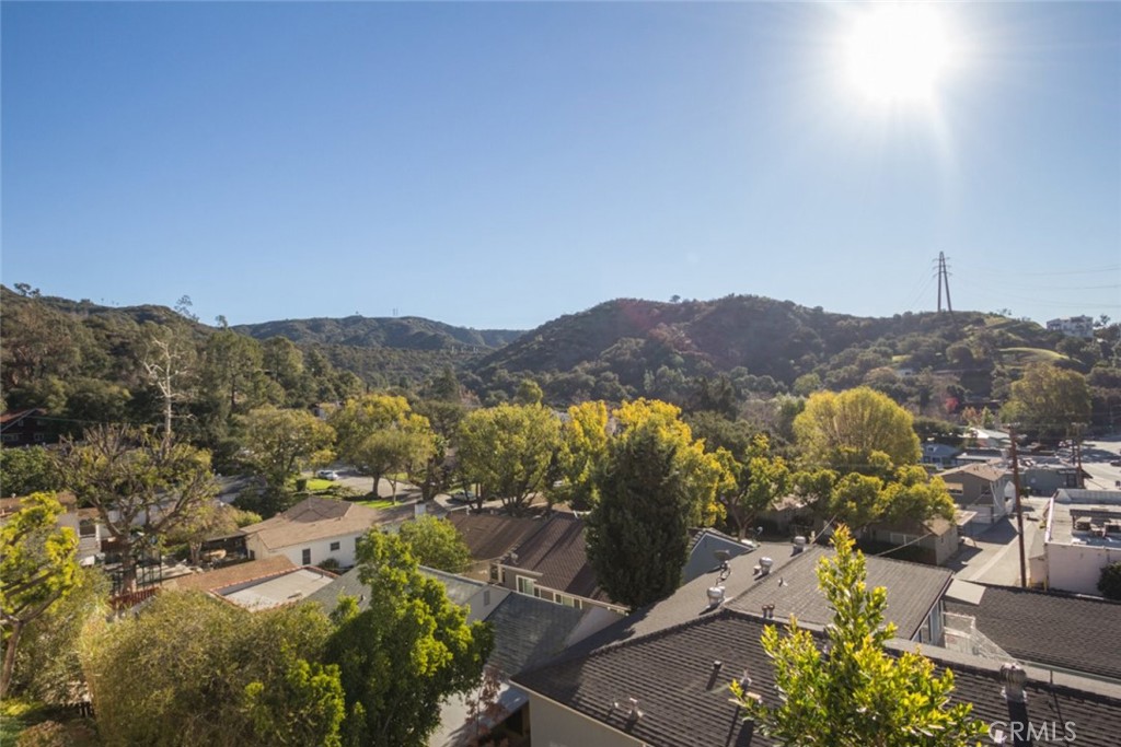 2940 North Verdugo Road, Unit 321 Glendale, CA 91208 - Photo 30 of 38 an aerial view of residential house and green space