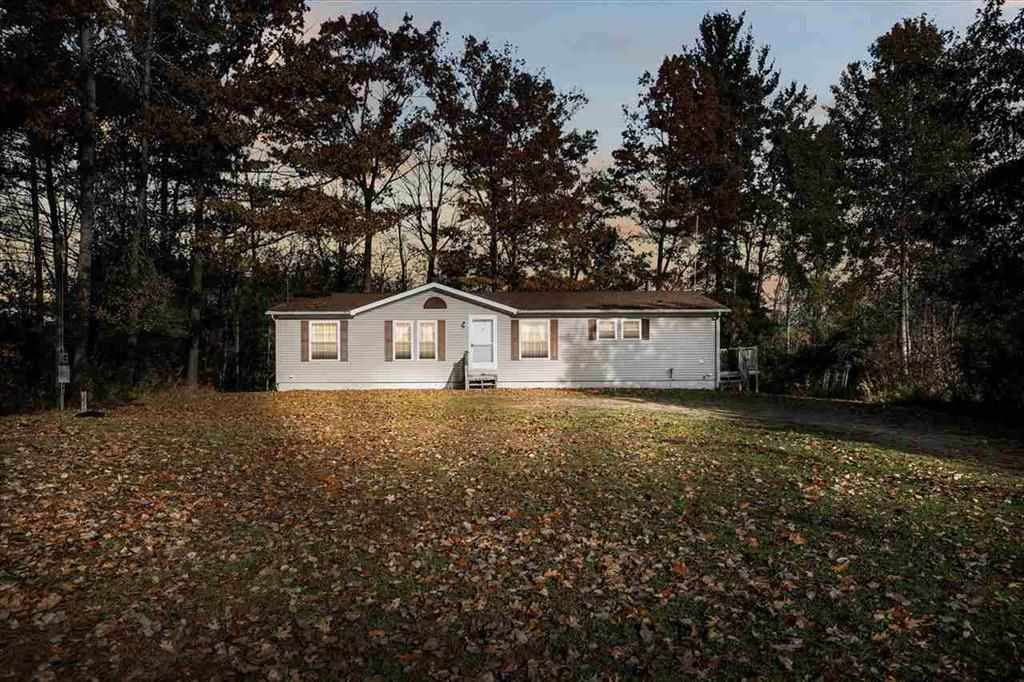 4088 Hicks Road Beaverton, MI 48612 - Photo 4 of 65