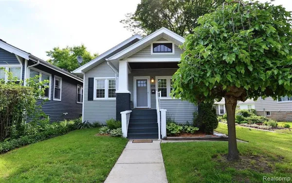 $2,100 | 205 South Maple Avenue, Royal Oak, MI 48067