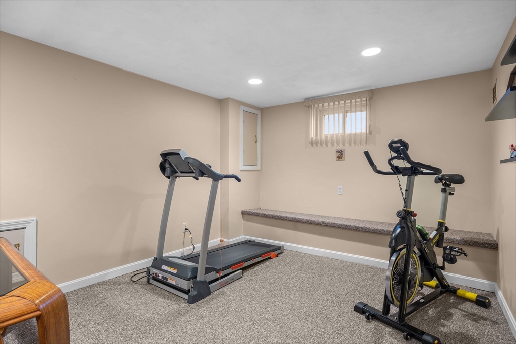 20 Frances Road Woburn, MA 01801 - Photo 28 of 38 Gallery Image 28