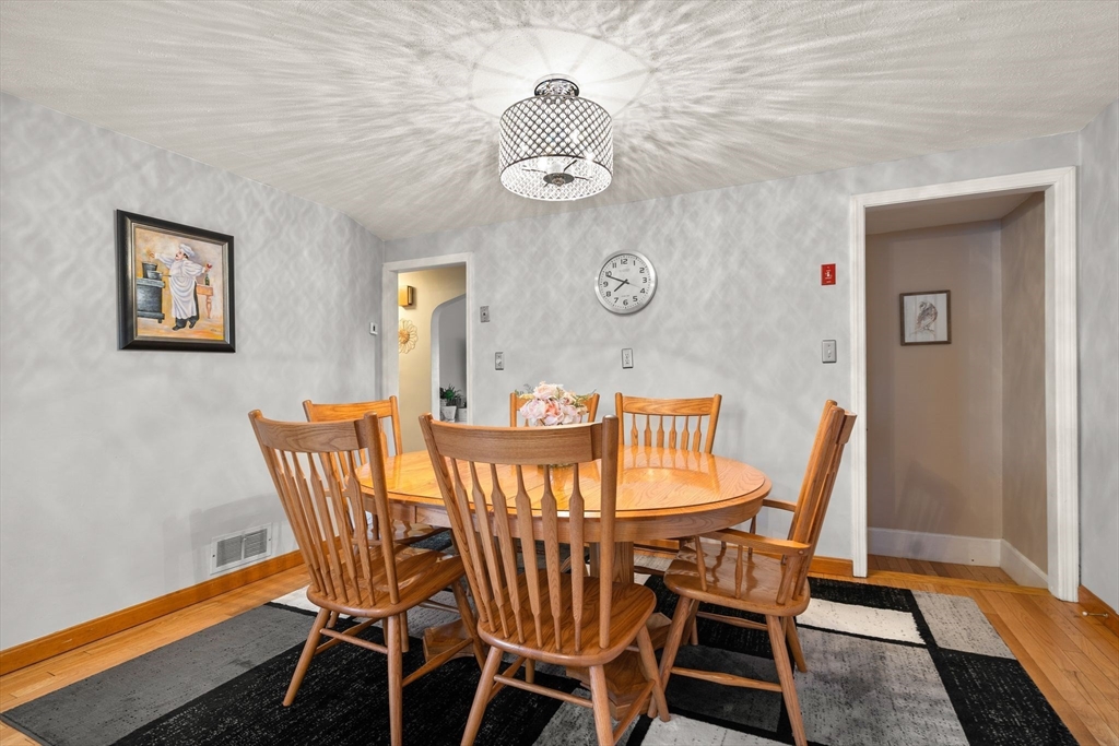 20 Frances Road Woburn, MA 01801 - Photo 9 of 38 Gallery Image 9