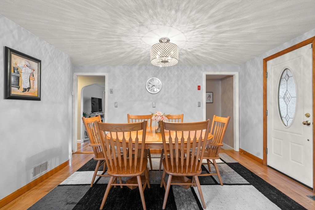 20 Frances Road Woburn, MA 01801 - Photo 10 of 38 Gallery Image 10