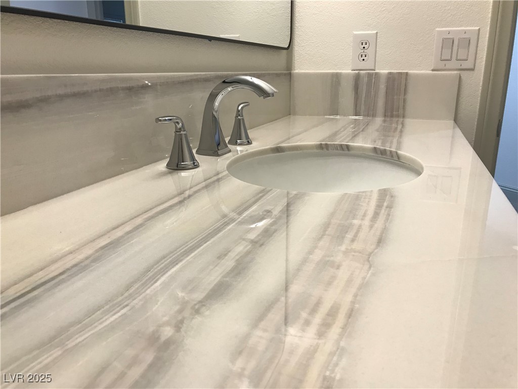7609 Seda Court Las Vegas, NV 89149 - Photo 23 of 35 Marble Countertop