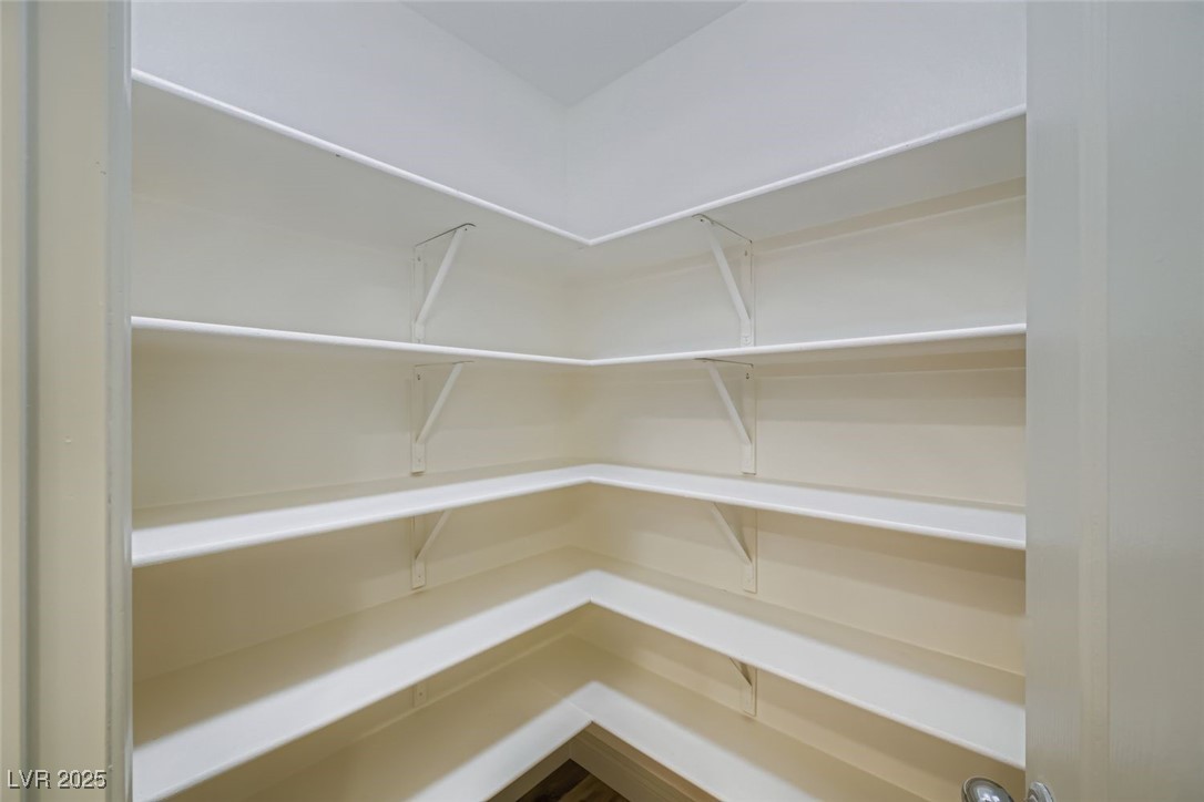 7609 Seda Court Las Vegas, NV 89149 - Photo 7 of 35