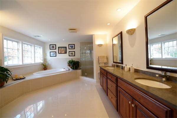 130 Beard Way Needham, MA 02492 - Photo 15 of 22 Gallery Image 15