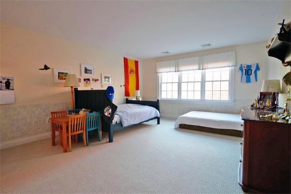 130 Beard Way Needham, MA 02492 - Photo 17 of 22 Gallery Image 17