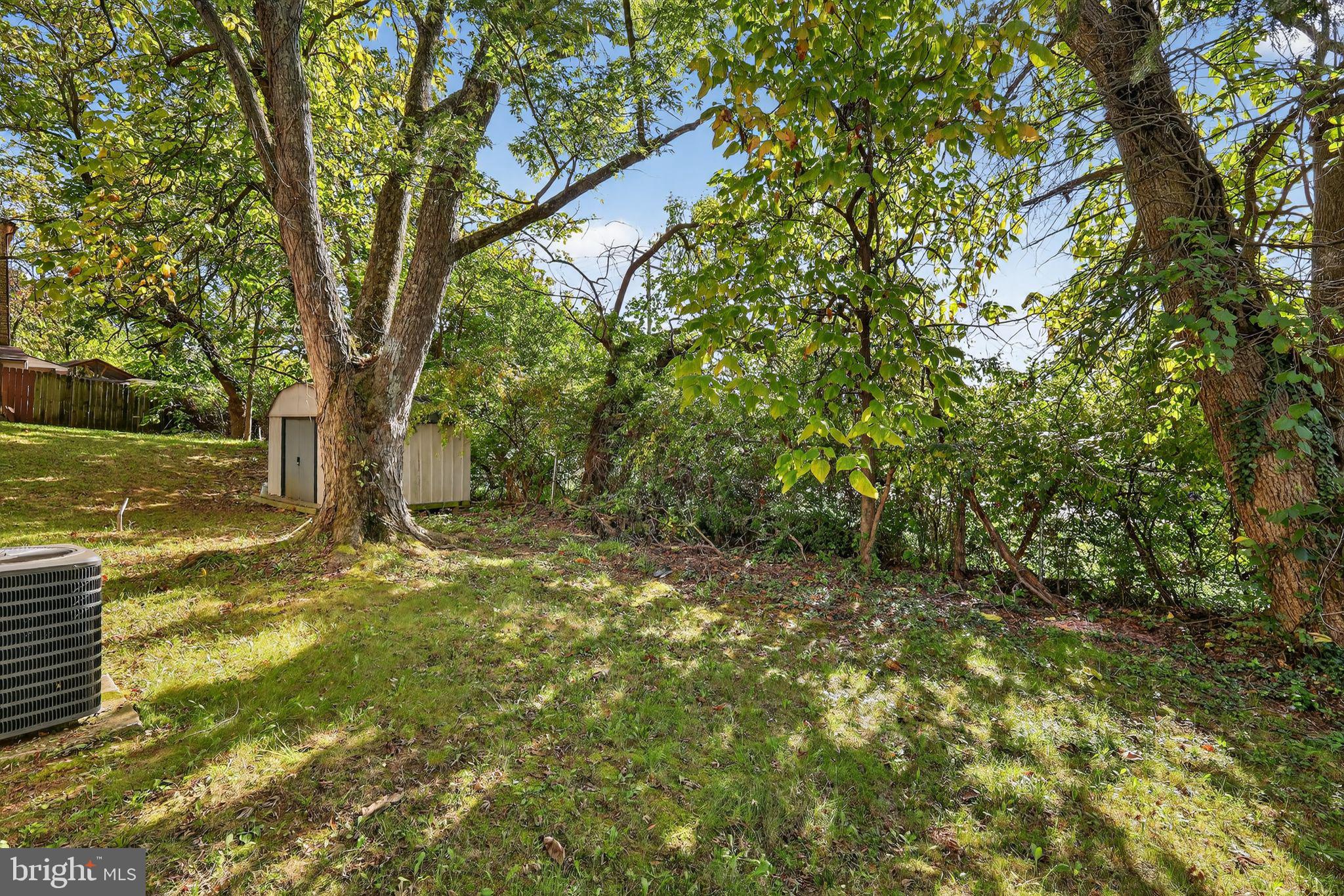 1104 Indo Hyattsville, MD 20785 - Photo 26 of 27