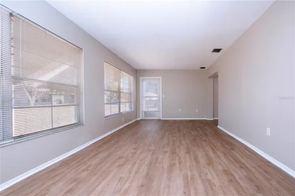 $1,890 | 802 Buttonwood Drive, Bradenton, FL 34208